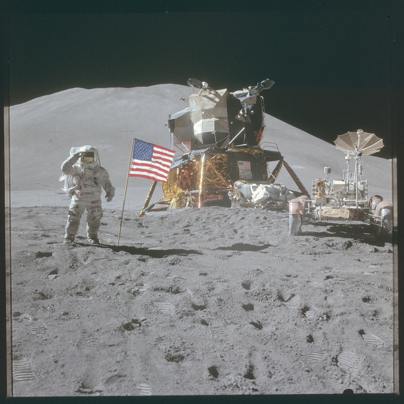 Illustration for article titled NASA Just Released 8,400+ Incredible High-Res Images From The Apollo Program